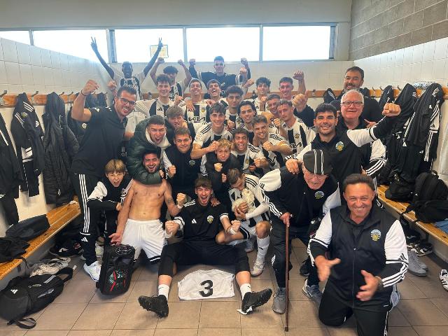 Jornada 8 SEGONA CATALANA GRUP 6. Diumenge 9 de novembre  CE CAMBRILS UNI 1 - CF AMPOSTA  3